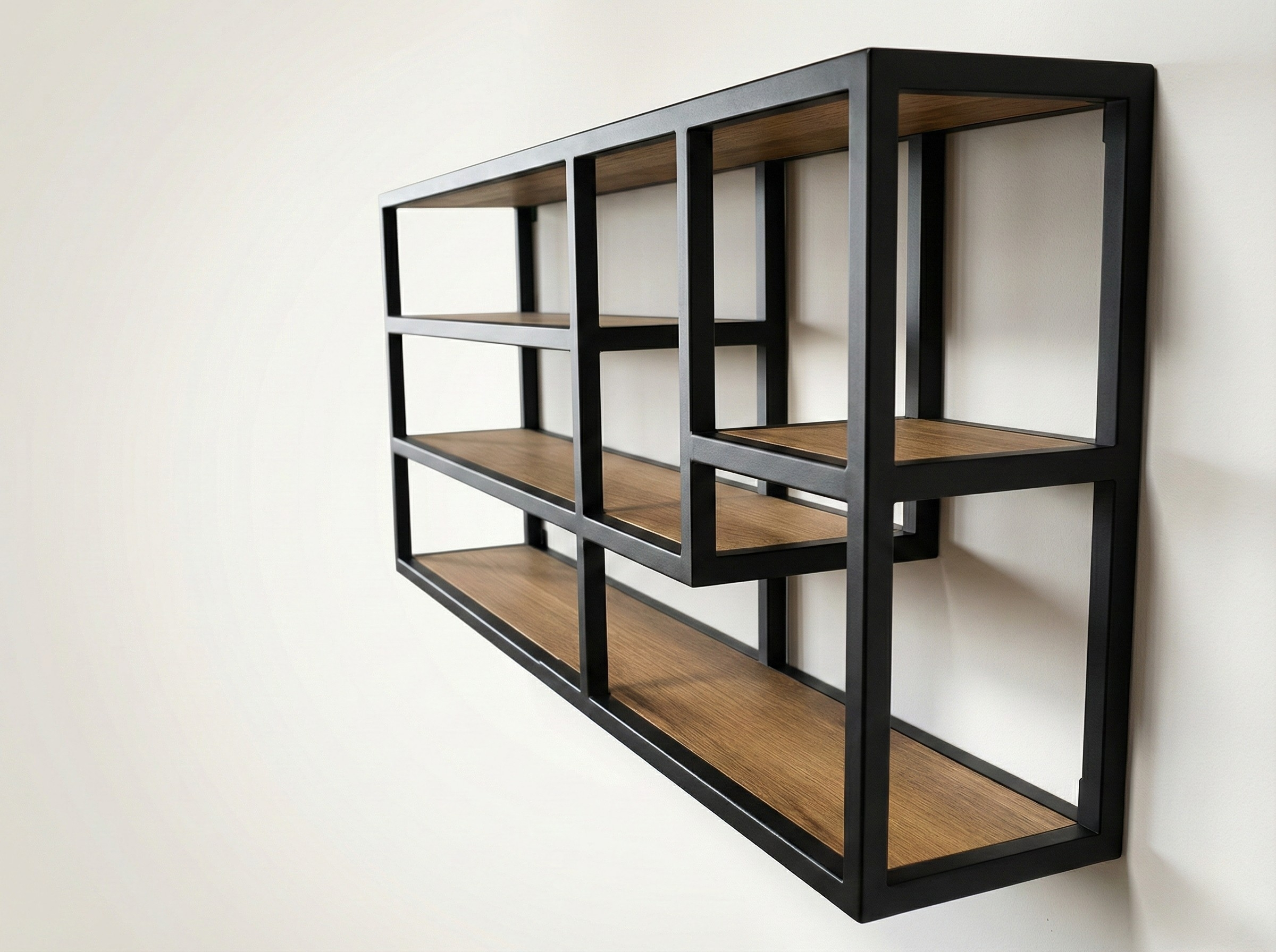 Metal ve Ahşap Modern Duvar Rafı – Dekoratif Çok Bölmeli Duvar Organizer Raf